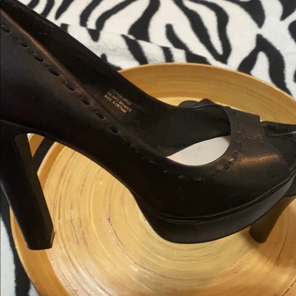 ‼️ Le Chateau Leather Beautiful Solid Heel - Picture 3 of 7